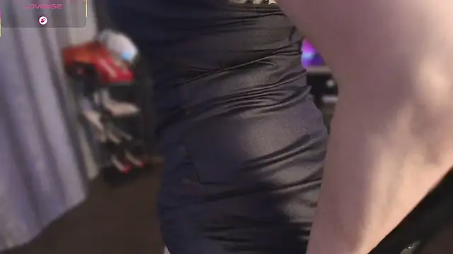 emlana Chat XXX in diretta