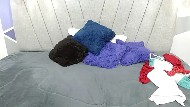 luna_merie élő XXX-chatje