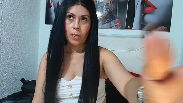 Tania_mature: απευθείας συνομιλία ΧΧΧ