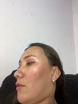 Abby_Colyns23: онлайн-секс-чат