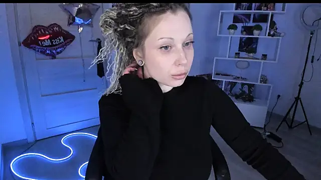 HoneySallyMoore live XXX chat