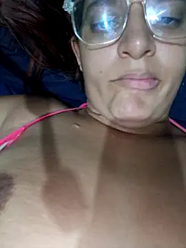 Show de AliceRuivinha2 na webcam