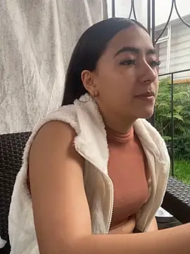 AuroraJohns_Pink: απευθείας συνομιλία ΧΧΧ