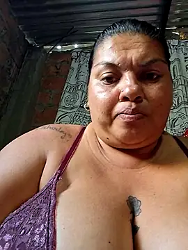 Juli_Powl – webcam-show