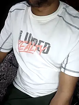 Karantamiltop webkamerás műsora