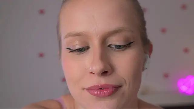 ella_twinkl Chat XXX live