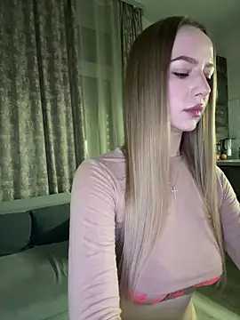 Chat +18 de MissOyee ao vivo