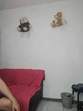 دردشة Isaandysex2428 الجنسية المباشرة