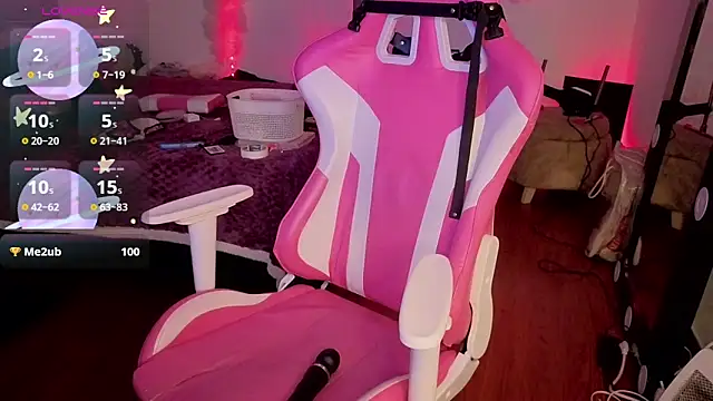 larah_uwu 即時 XXX 聊天