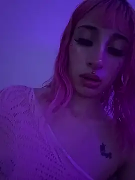 Онлайн чат XXX Maaddy_LS