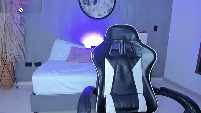 rei_cos' Live XXX Chat