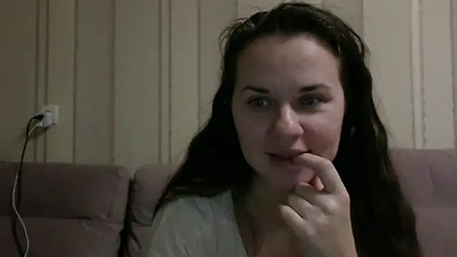 GiaaCaranggi's Live XXX Chat