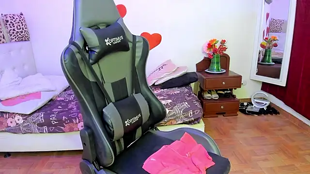 esmeralda_milf 라이브 XXX 채팅