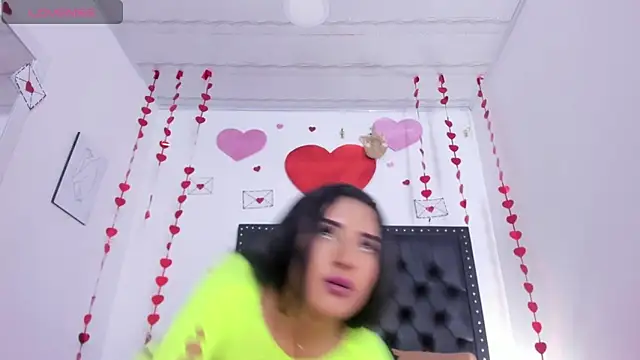 ScarlettVell Adlı Modelin Canlı XXX Sohbeti