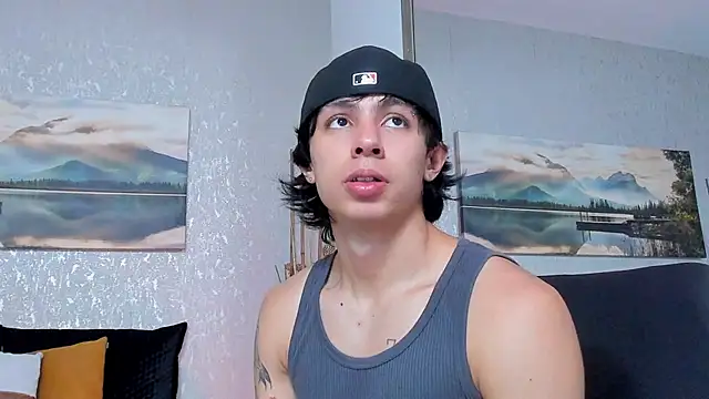 Tyler_durten Adlı Modelin Canlı XXX Sohbeti