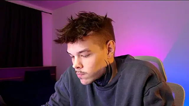 DENIS_HERE 在線直播表演