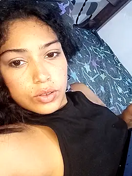 Putaalexa Adlı Modelin Canlı XXX Sohbeti