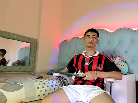 Apolo_Richards live XXX chat