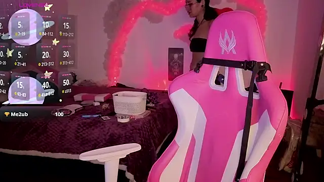 Živý XXX chat larah_uwu