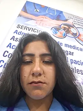 Chat XXX en directo de CAROLINE__07