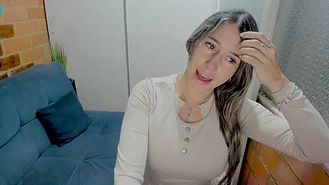 دردشة Penelope47 الجنسية المباشرة