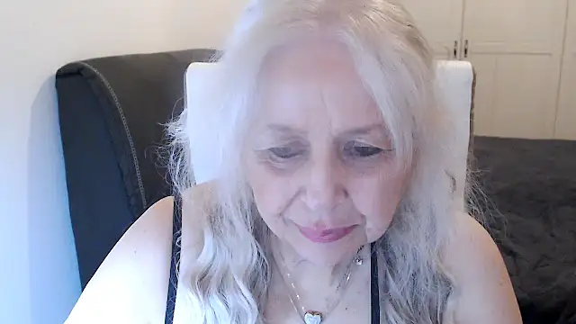 SusiLifeXXX: онлайн-секс-чат