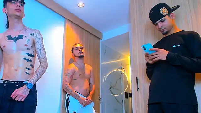 TheBatMansion Live XXX-chat