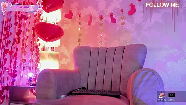 Elise-Leyton Live XXX-chat