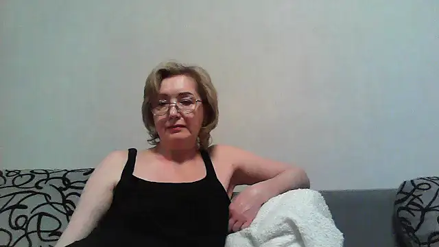 IrynaMolbertx – Naživo XXX chat