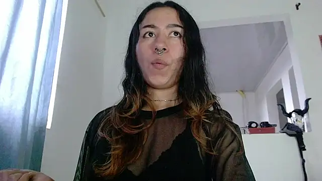 Maam_IneのライブXXXチャット