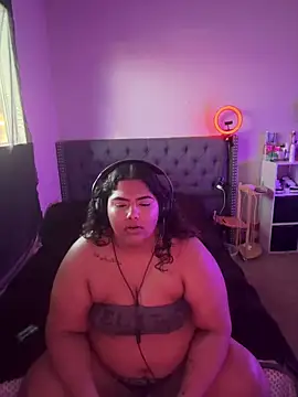 1n0nlythroat Chat XXX live