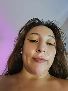 VickyHoult élő XXX-chatje