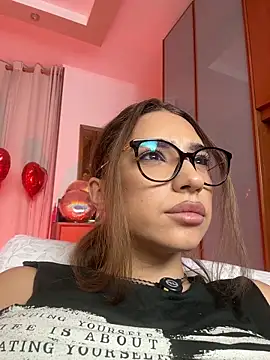 ItalianGirl Webcam Show