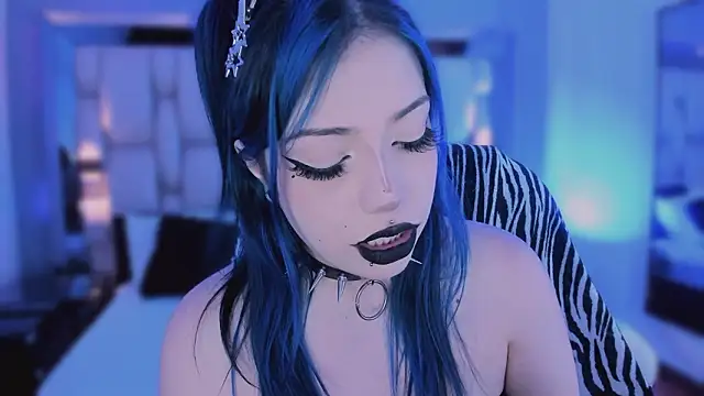 revenmiller_ Adlı Modelin Canlı XXX Sohbeti