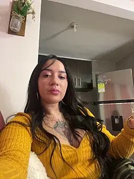 Онлайн чат XXX EmmyEvans1