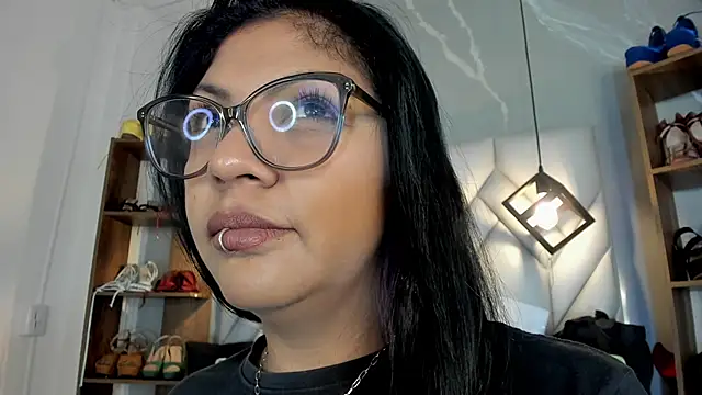 Chat +18 de MirandaHaguen ao vivo