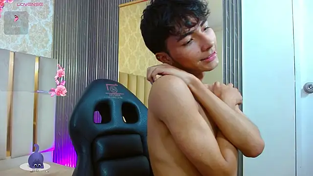 XXX chat uživo modela osamu_tay