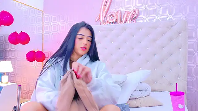 Chat XXX en directo de Mia-Monroe