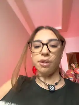 ItalianGirl's Live XXX Chat