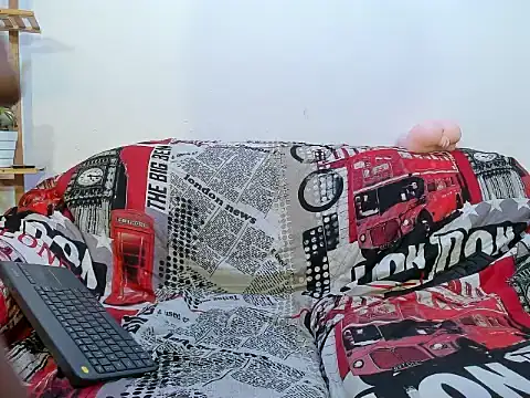 Show modela Yoel_hot2004 na web-kameri