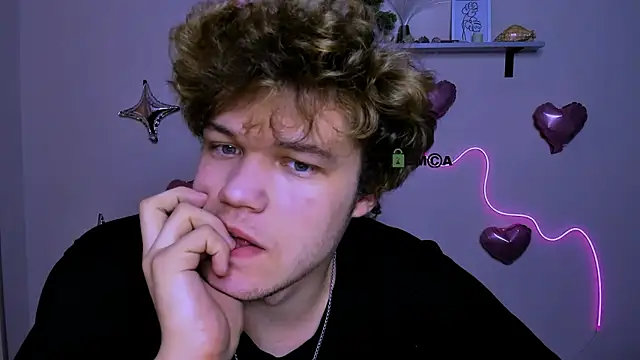 Вебкам-шоу lucas_long_