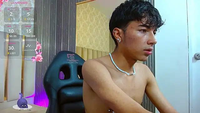 XXX chat uživo modela osamu_tay