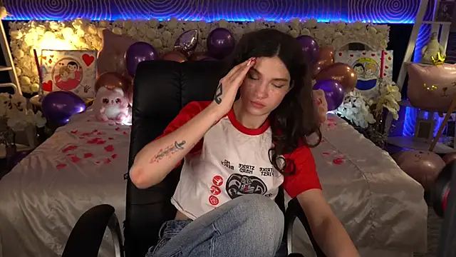 BabyFlowerrのライブXXXチャット