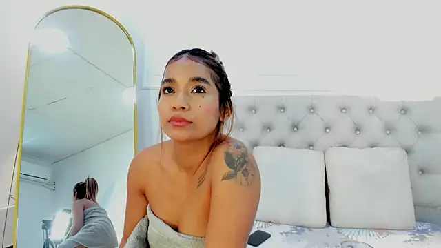 Živý XXX chat lola_red95