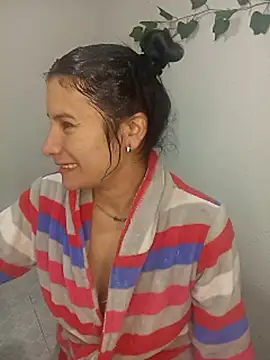 laurahotdirty Chat XXX in diretta