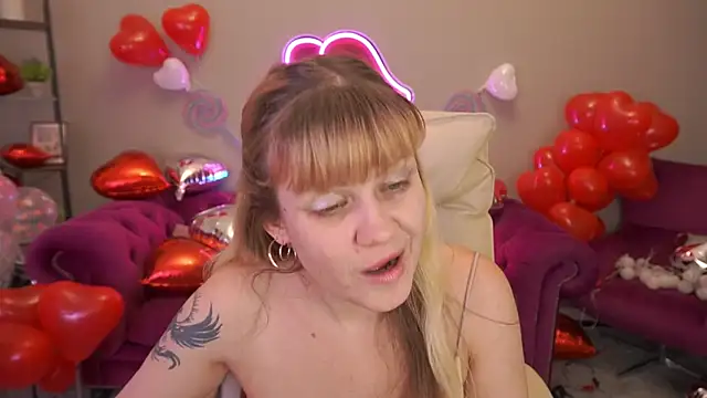 BellaLaPetit Chat XXX in diretta