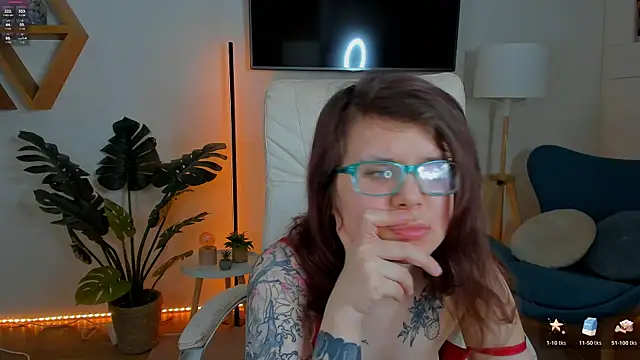 Ariell_Mini Chat XXX in diretta