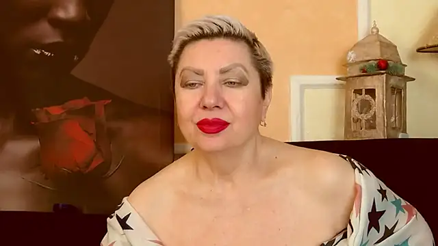 LadyPosh Live XXX Chat