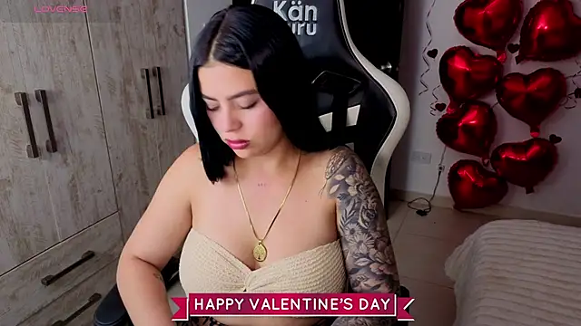 XXX chat uživo modela Victoryyy_
