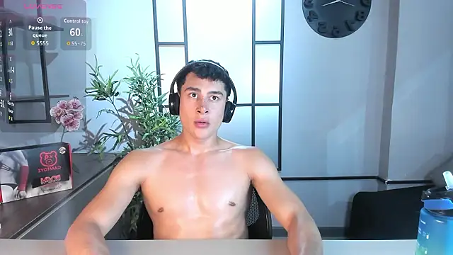 XXX chat uživo modela AustinJones_